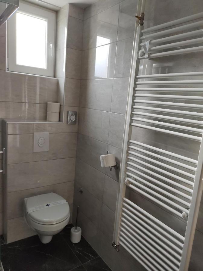 Happy Apartment Карловац Экстерьер фото