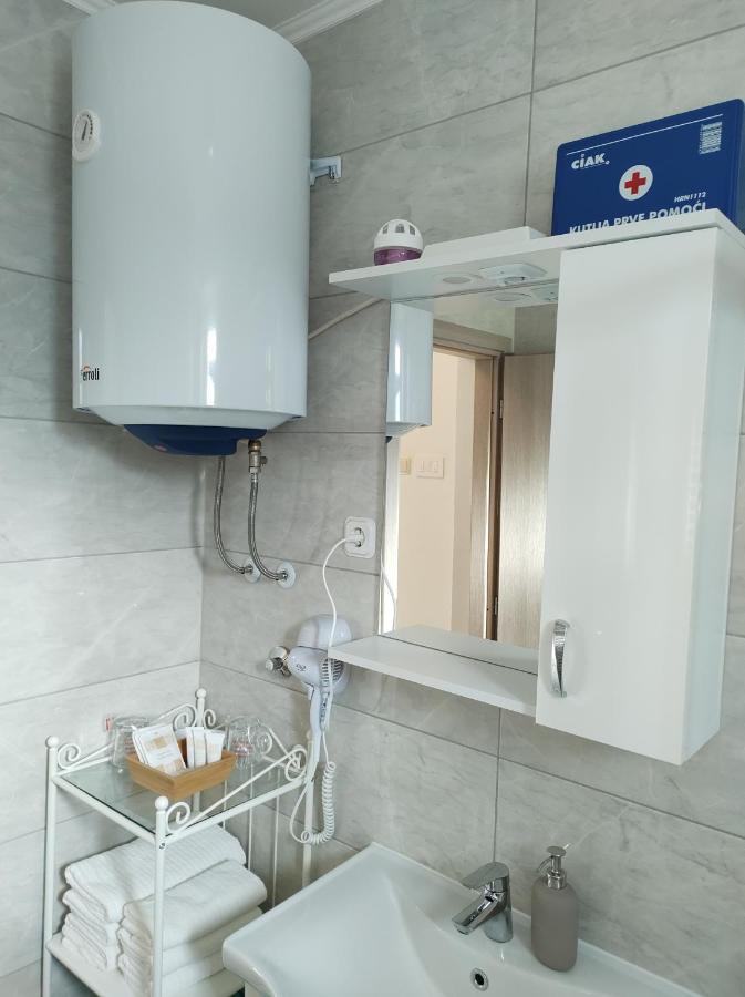 Happy Apartment Карловац Экстерьер фото